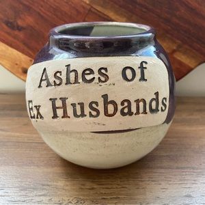Vintage Novelty Humor “Ashes of Ex Husbands” Pottery Jar / flower vase